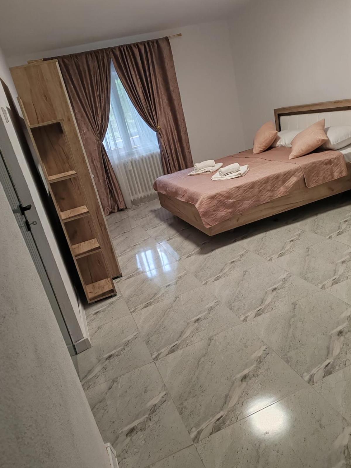 Garsoniera G3 Apartment Craiova Exterior foto