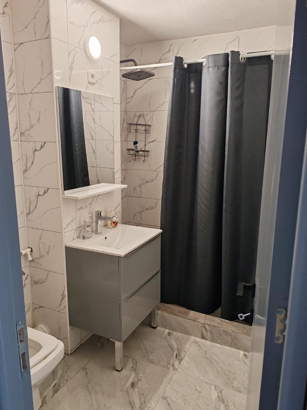 Garsoniera G3 Apartment Craiova Exterior foto